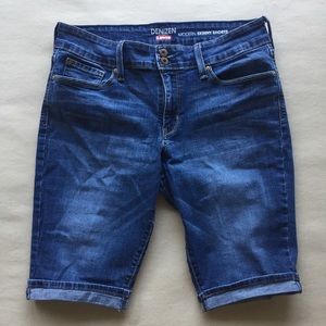 Levi’s Modern Skinny Short Sz 12